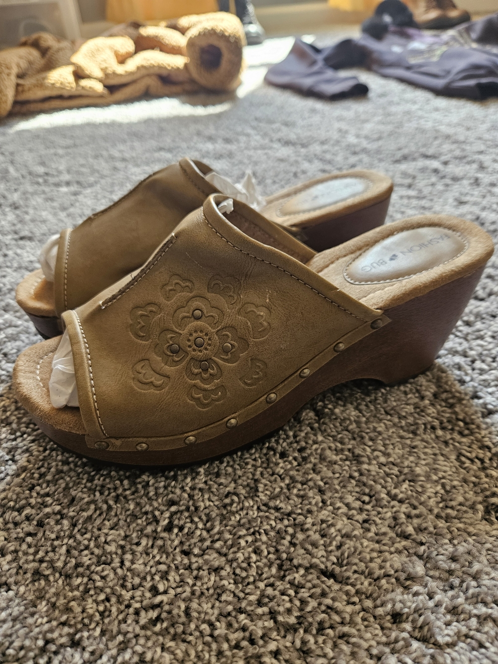 Dansko Women's Brown Embossed Leather Wedge Mules- NWOT